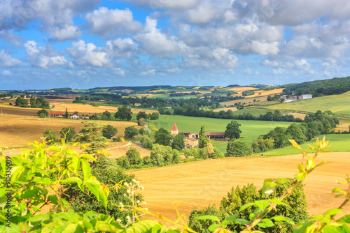 Obraz na płótnie Summer landscape - view of the countryside close to the village of Lavardens, in the historical province Gascony, the region of Occitanie of southwestern France w salonie