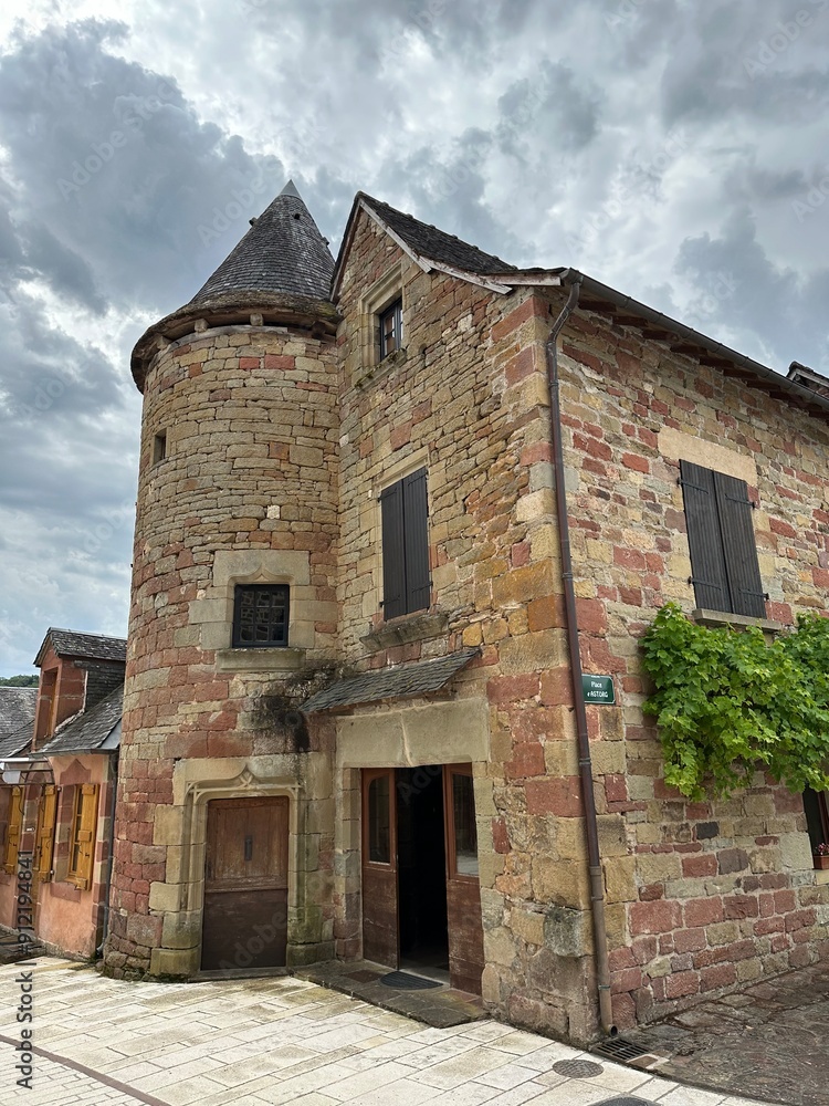 maison avec tour ronde maison avec tour ronde