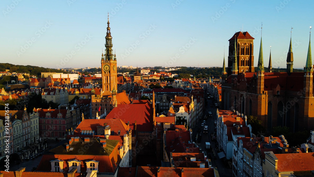 Obraz premium city ​​European ancient architecture port city aerial photography Gdansk Poland