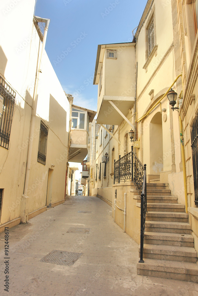 Fototapeta premium Streets of the old city of Baku in Azerbaijan