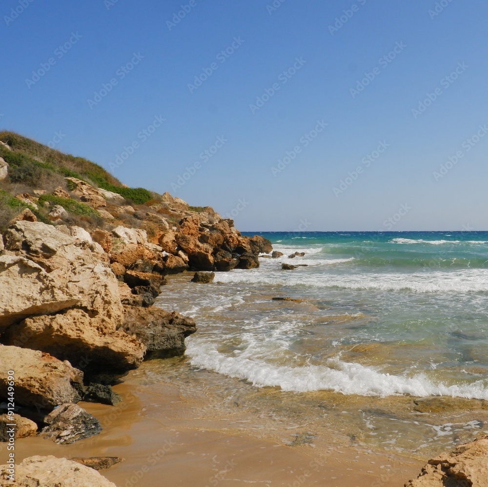 Fototapeta premium rocks on the beach