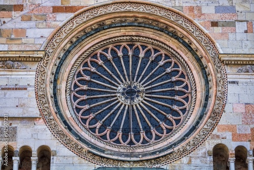 Obraz na płótnie cremona, italien - fensterrose an der cattedrale di santa maria assunta w salonie