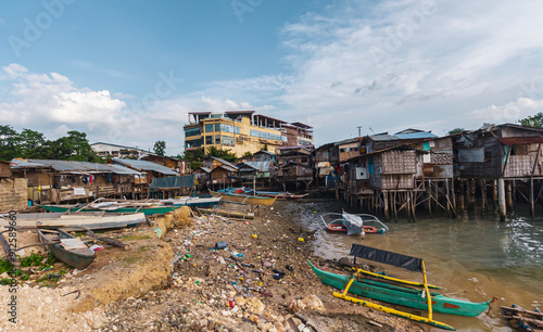 Foto A coastal slum in the Philippines.