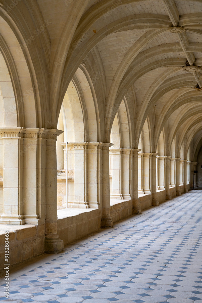 Fototapeta premium France - Fontevraud - Abbey Cloister and Gardens