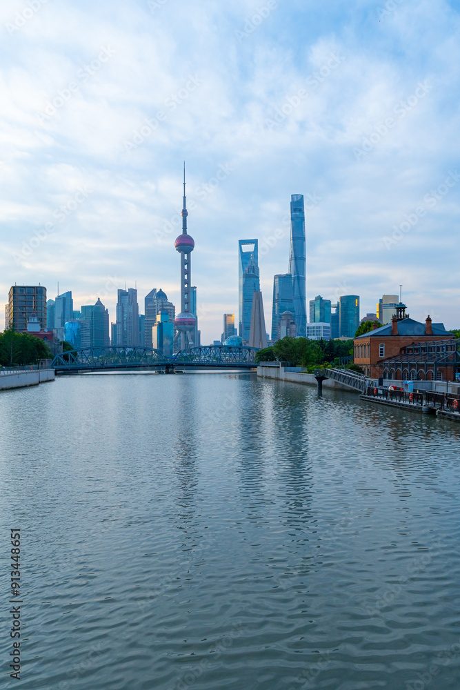 Obraz premium view of shanghai skyline at sunrise