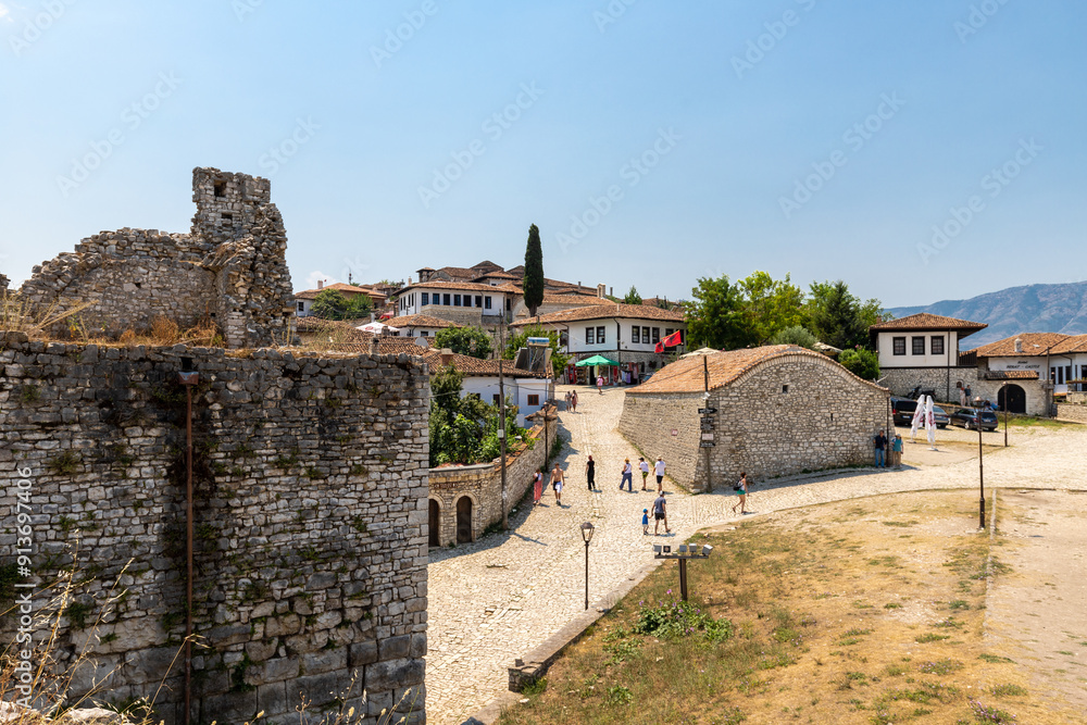 Obraz premium Berat Castle or the Citadel of Berat is a fortress overlooking the town of Berat, Albania. It dates mainly from the 13th century and contains many Byzantine churches in the area and Ottoman mosques