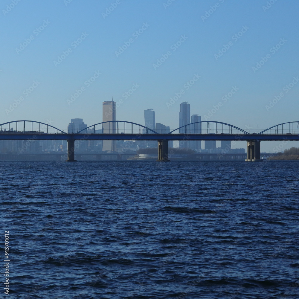 Naklejka premium The Han River in Seoul