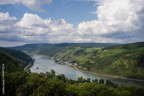 Obraz na płótnie Blick vom Binger Wald auf Assmannshausen, August 2024 w salonie