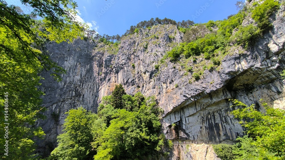 cave cave