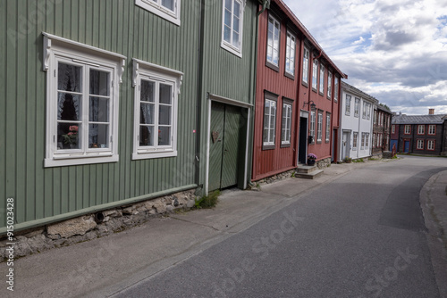 Walk in the streets of Røros, World Heritage city and old copper mining city