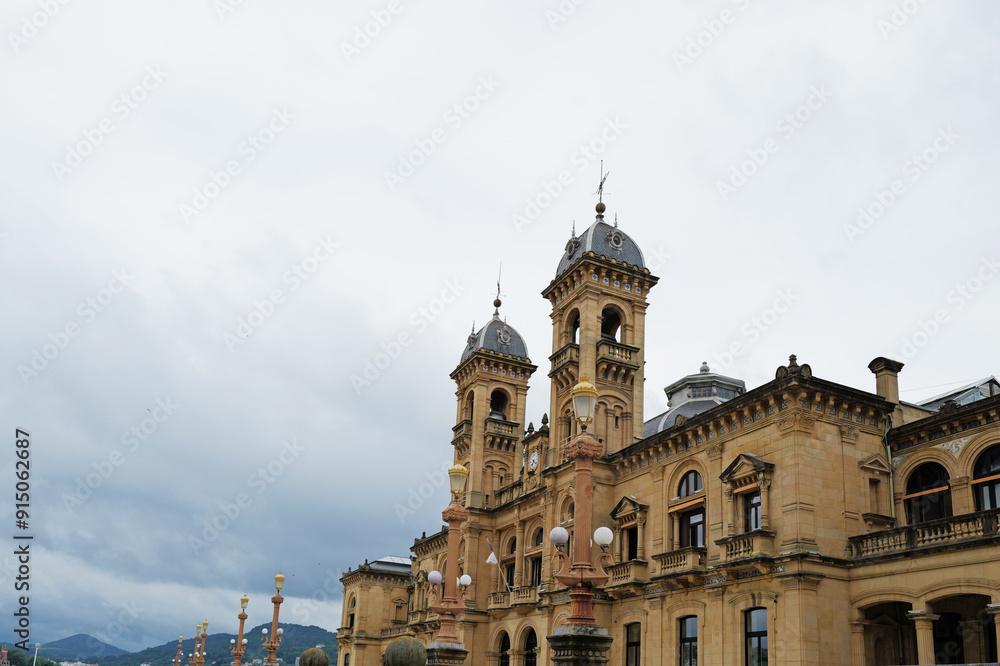 Naklejka premium Urbanscape in the city of San Sebastian, Spain