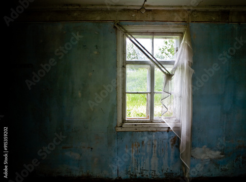 Slika na platnu Lingering Memories in an Empty Space