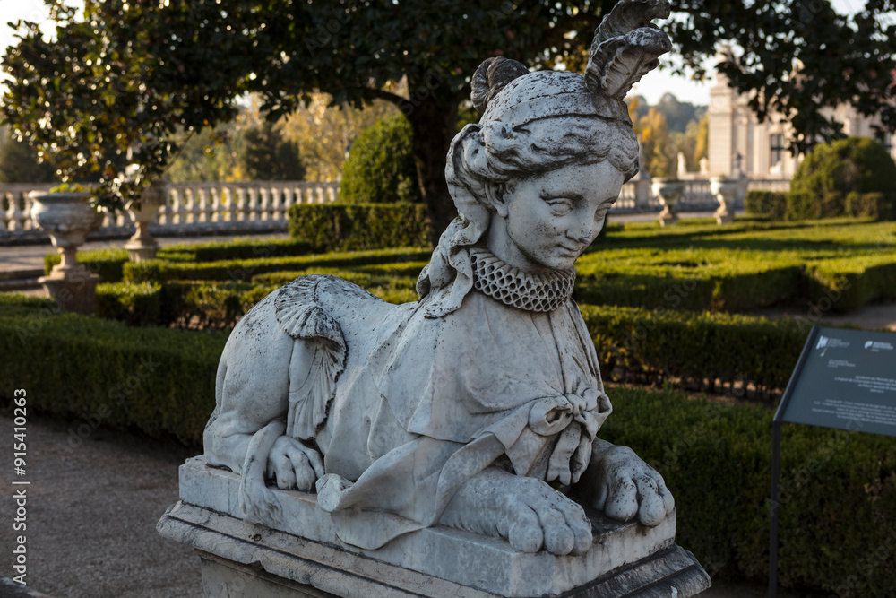 Obraz premium Portugal Queluz Palace on a sunny autumn day