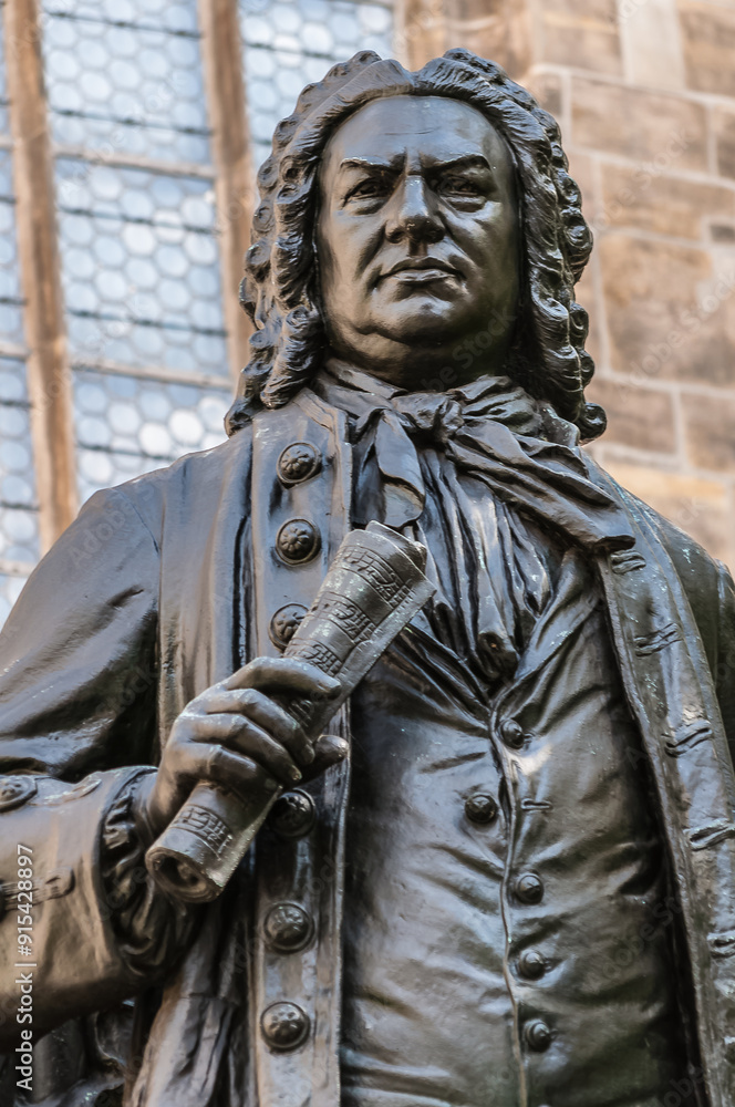Statue von J. S. Bach in Leipzig Sachsen Deutschland Statue von J. S. Bach in Leipzig Sachsen Deutschland
