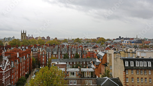 Obraz na płótnie View Over South Kensington Roofs in London England Winter Cityscape w salonie