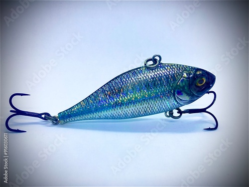 Lipless crankbait lure for bass photo