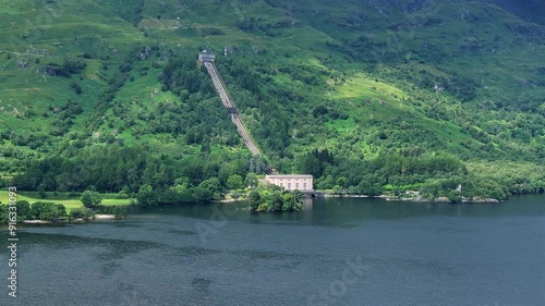 Hydroelectric Gravity Power Station