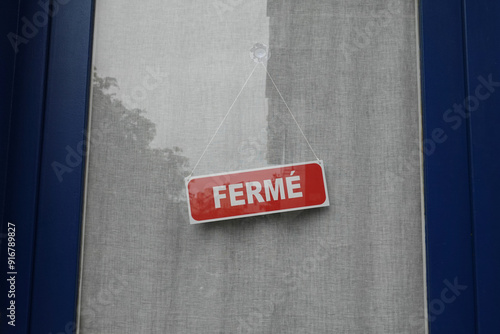 Panneau fermeture magasin devanture