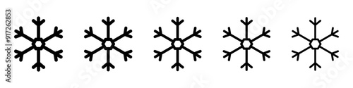 Snowflake line icon. snow icon isolated on white background. Symbol of winter, frozen icon.