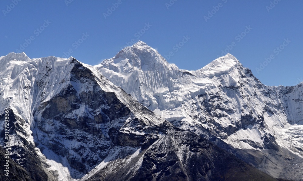 Mount Everest highest mountain in the world in Himalaya mountains, Nepal Mount Everest highest mountain in the world in Himalaya mountains, Nepal