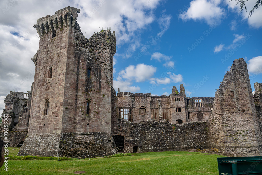 raglan castle, wales raglan castle, wales