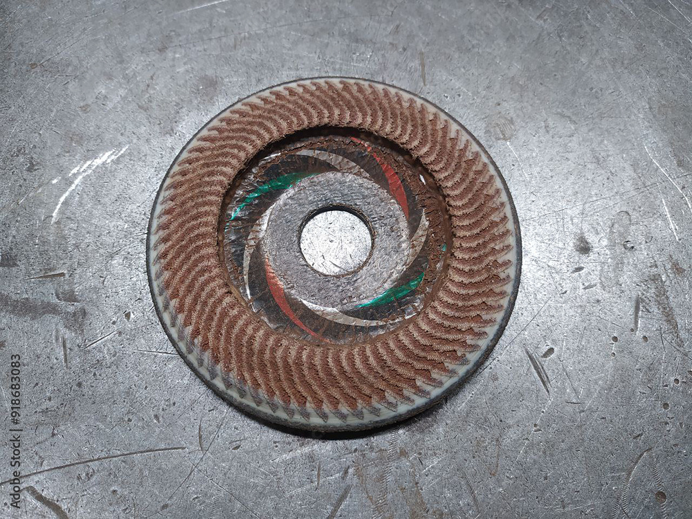 disk, a disk for polishing, a disk for painting, a construction disk, a disk for a cutting machine, a metal disk. disk, a disk for polishing, a disk for painting, a construction disk, a disk for a cutting machine, a metal disk.