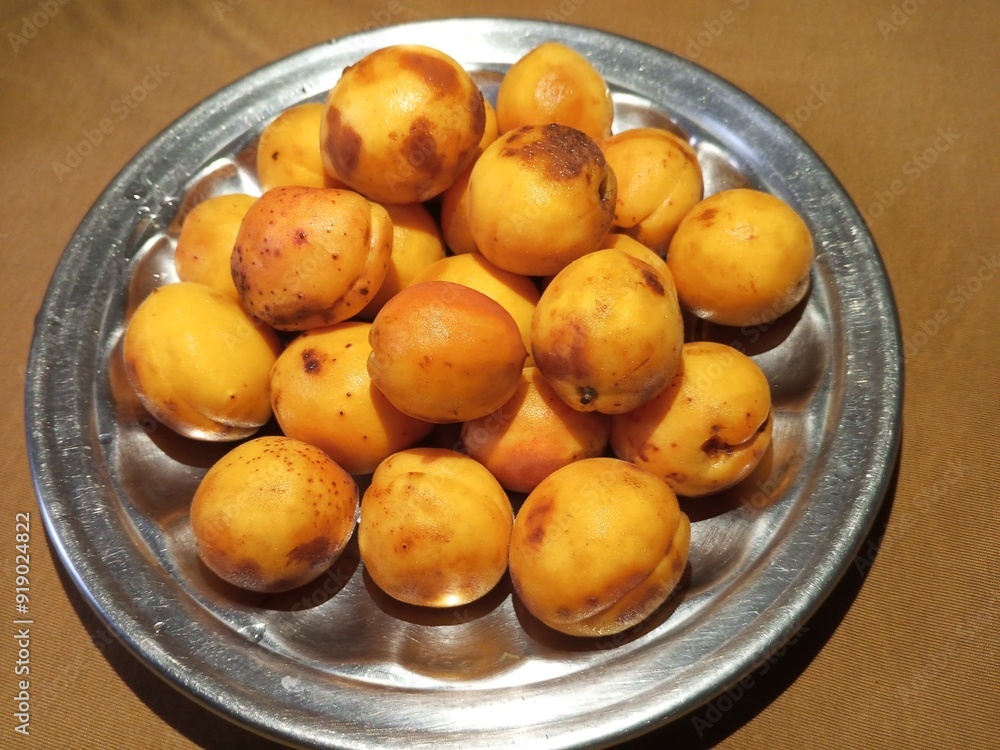 Apricots are rich in vitamins, particularly A and C, and also provide a good source of dietary fiber. They contain a variety of phytochemicals, such as flavonoids and carotenoids. Apricots are rich in vitamins, particularly A and C, and also provide a good source of dietary fiber. They contain a variety of phytochemicals, such as flavonoids and carotenoids.