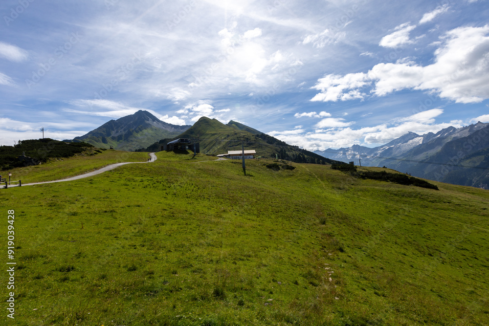 Bergpanorama auf dem Ahorn in den Zillertaler Alpen Bergpanorama auf dem Ahorn in den Zillertaler Alpen