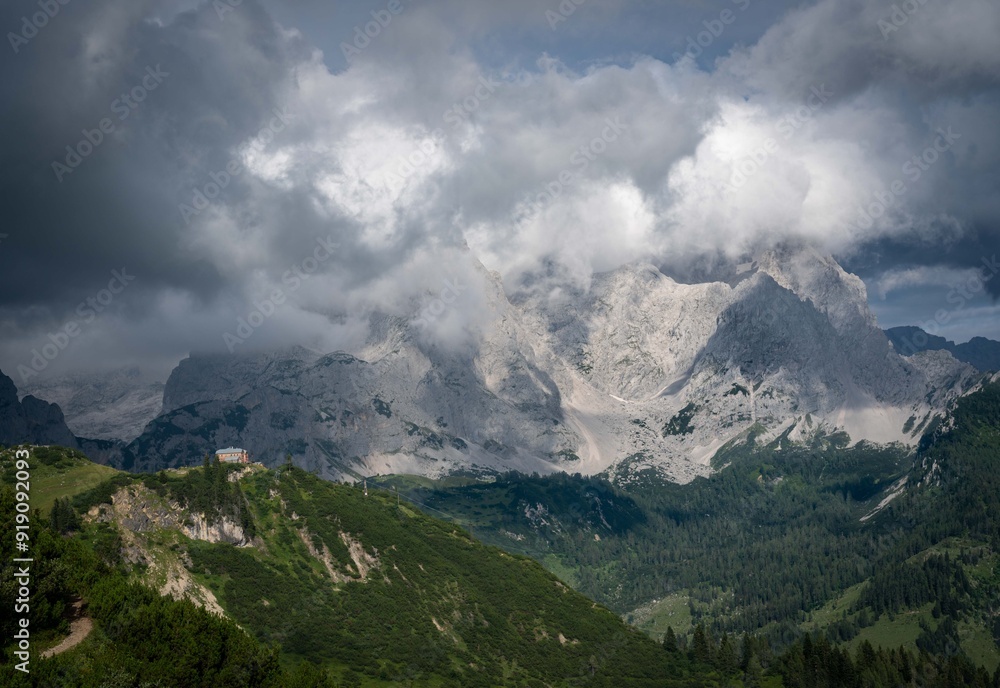 Obraz premium Bischofsmütze Berge Filzmoos Rinderfeld Österreich