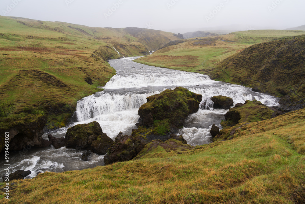 Hestavaðsfoss im Nebel