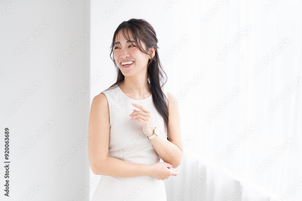 笑顔の女性 ビジネス 笑顔の女性 ビジネス