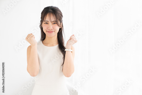 Wallpaper Mural 笑顔の女性　ビジネス Torontodigital.ca