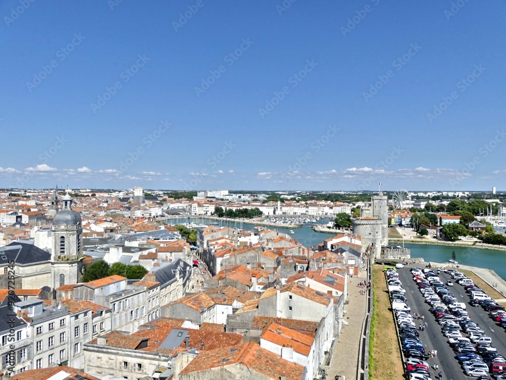 Fototapeta premium La Rochelle - Visit the magnificent city of La Rochelle on France's Atlantic coast - View of the city