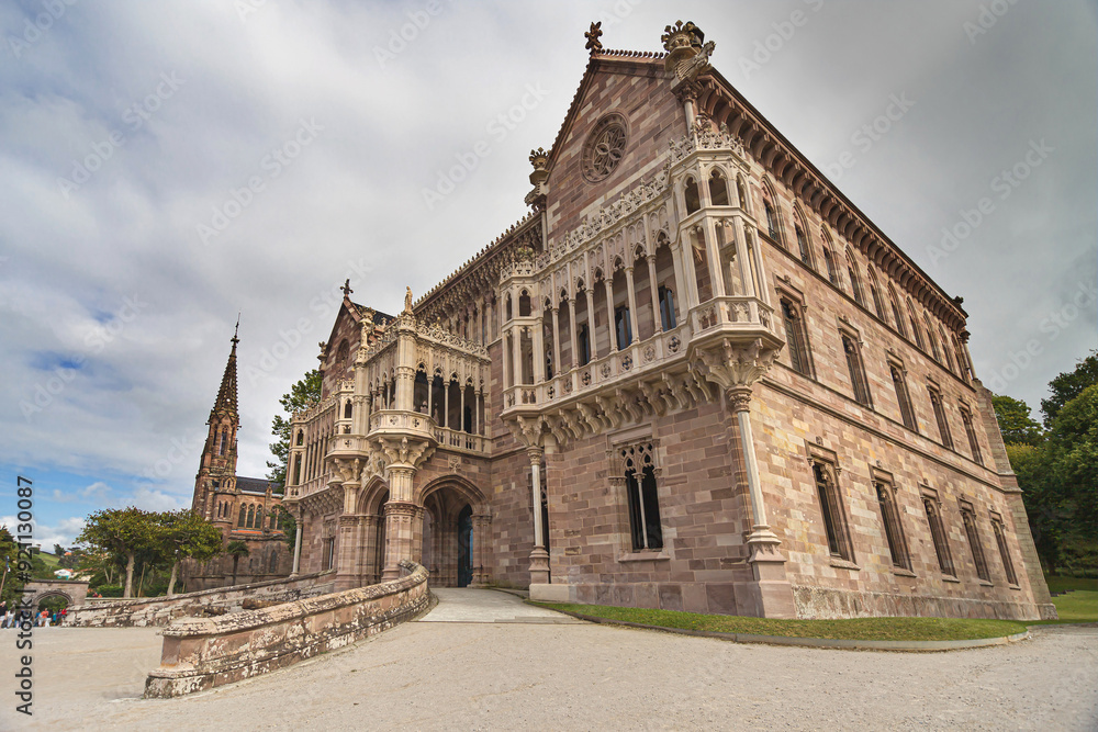 Fototapeta premium Sobrellano Palace in Comillas