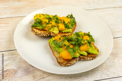 dinner toast fresh healthy avocado mango veggie snack