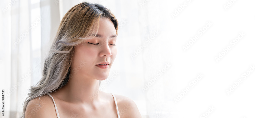 Closeup portrait beauty asian woman with fair perfect healthy glow skin hand touching cheek chin copy space, young beautiful asia gir,l pretty smile face Beauty korean asian women spa skincare banner Closeup portrait beauty asian woman with fair perfect healthy glow skin hand touching cheek chin copy space, young beautiful asia gir,l pretty smile face Beauty korean asian women spa skincare banner