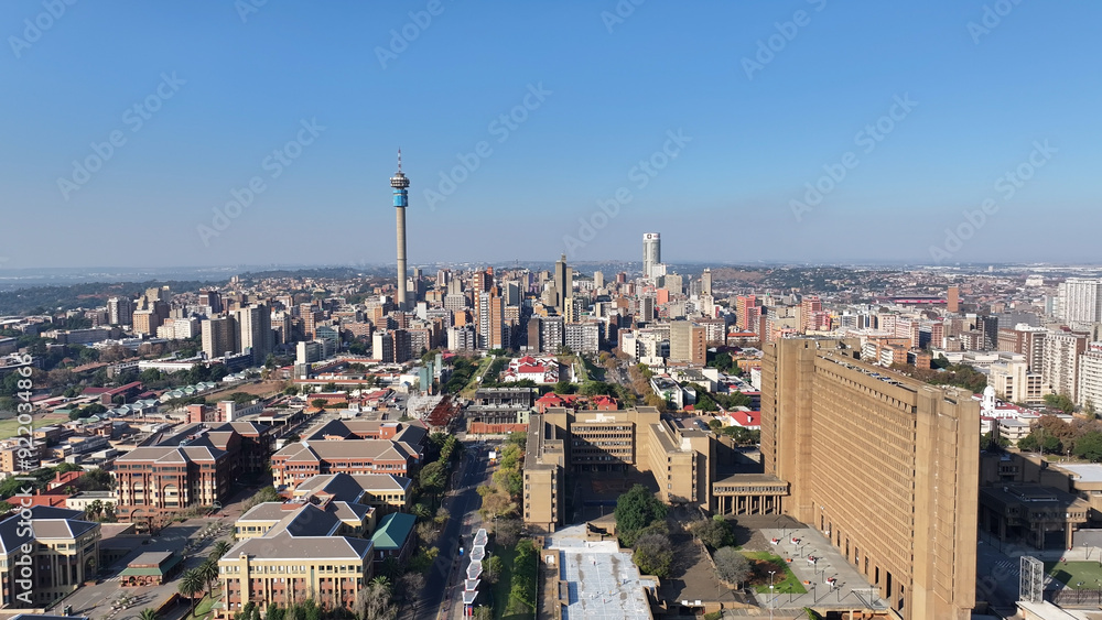 Obraz premium Johannesburg Skyline At Johannesburg In Gauteng South Africa. High Rise Buildings Landscape. Megacity Background. Johannesburg At Gauteng South Africa. Downtown City. Urban Outdoor.