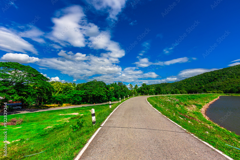 Nature Wallpaper (Mountains, Green Fields, Roadside Accommodation, Twilight Sky) The beauty of nature while traveling, with the wind blowing through the blurred leaves. Nature Wallpaper (Mountains, Green Fields, Roadside Accommodation, Twilight Sky) The beauty of nature while traveling, with the wind blowing through the blurred leaves.