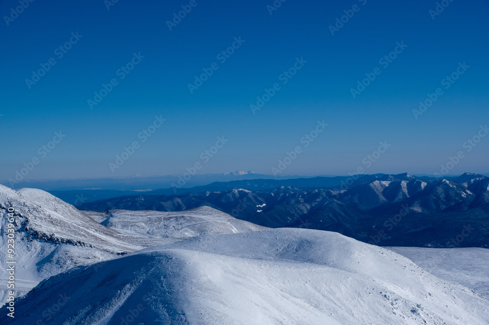 旭岳から羊蹄山を見る 旭岳から羊蹄山を見る
