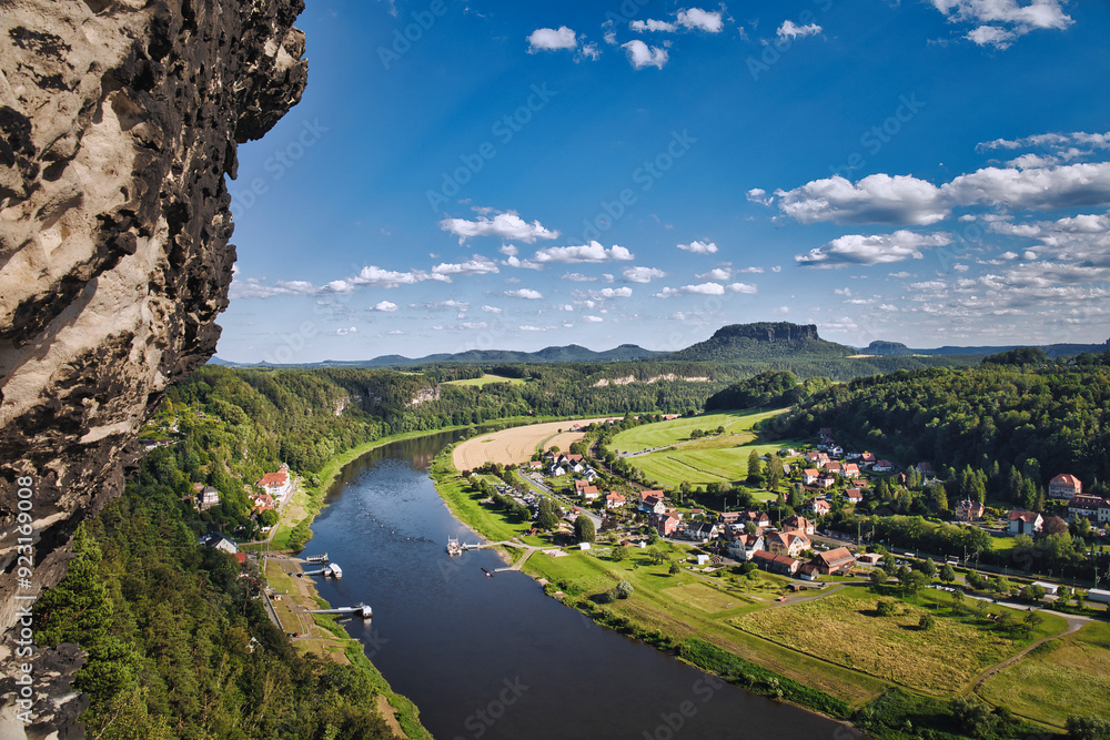 Obraz premium Elbsandsteingebirge - Gebirge - Sächsische Schweiz - Deutschland - Sachsen - Gebirge - Berg - Berge - Fels - Beautiful - Saxon Switzerland