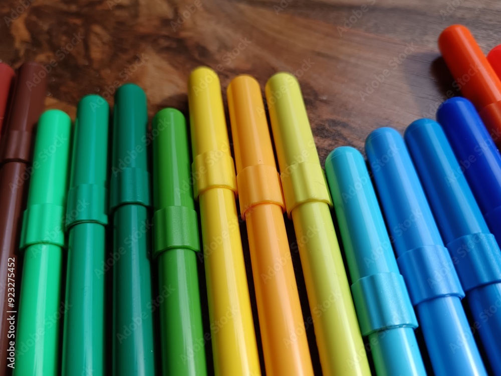 crayons crayons