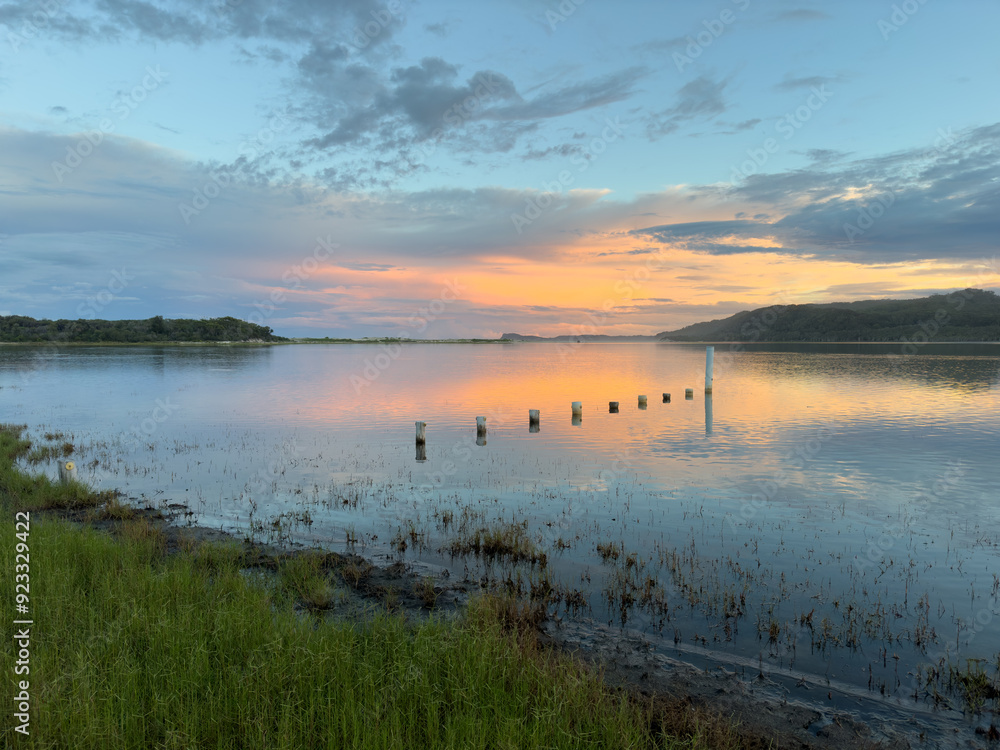 Fototapeta premium Smiths Lake Sunset AUS