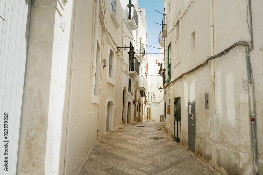 Empty alley of Monopoli, Puglia, Italy Empty alley of Monopoli, Puglia, Italy