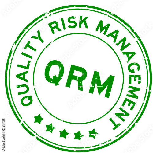 Grunge green QRM Quality Risk Management word round rubber seal stamp on white background