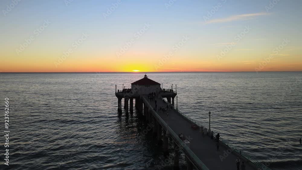 Manhattan Beach Pier Sunset by the ocean Manhattan Beach Pier Sunset by the ocean