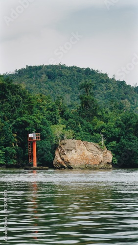 island in the sea