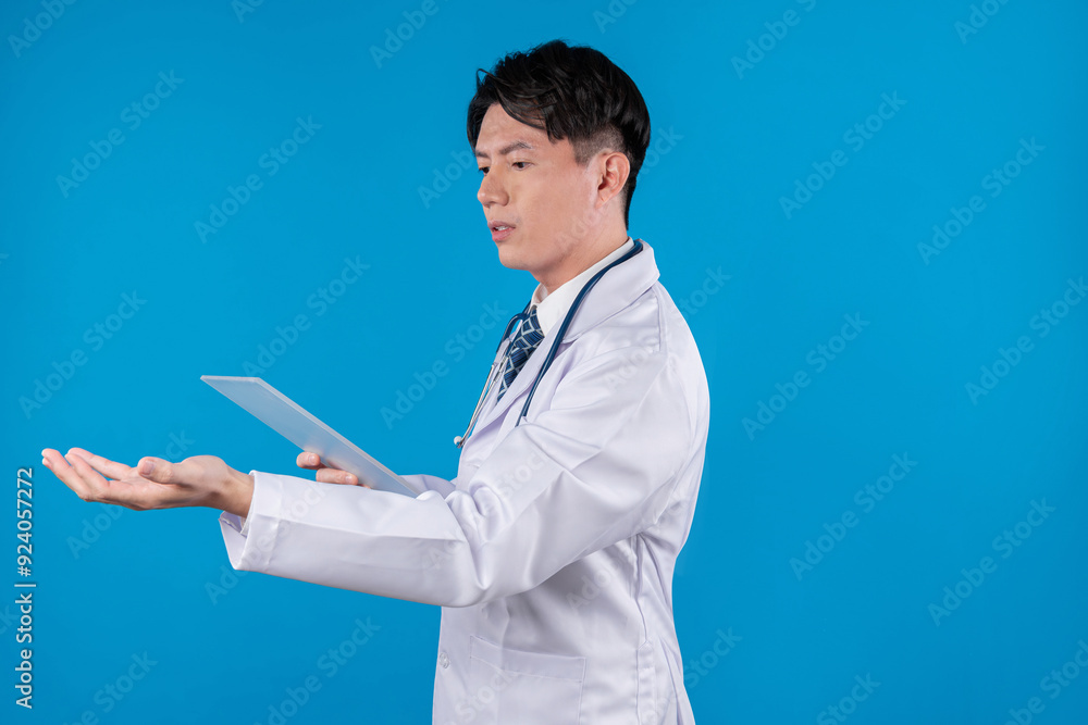 Smart doctor holding transparent tablet hodling object 3D in searching disease research data in futuristic technology attempting remedy therapy healthcare innovation interface hologram. Contrivance. Smart doctor holding transparent tablet hodling object 3D in searching disease research data in futuristic technology attempting remedy therapy healthcare innovation interface hologram. Contrivance.