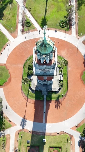 Torre Monumental de los inmigrantes photo