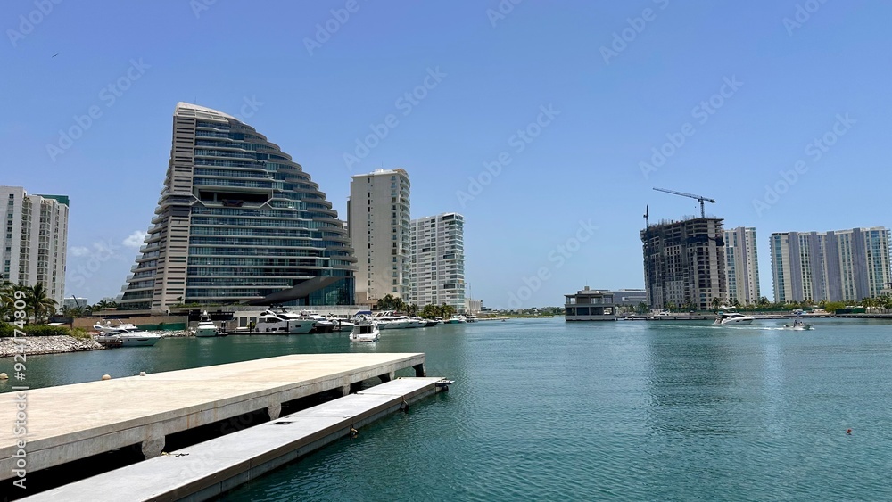 Obraz premium City Harbour Bridge, Cancun, Mexico