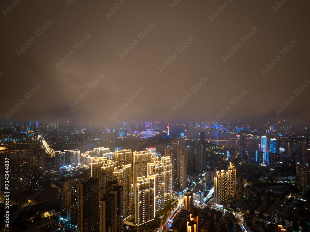 Obraz premium Skyline view of Wuhan City landmark